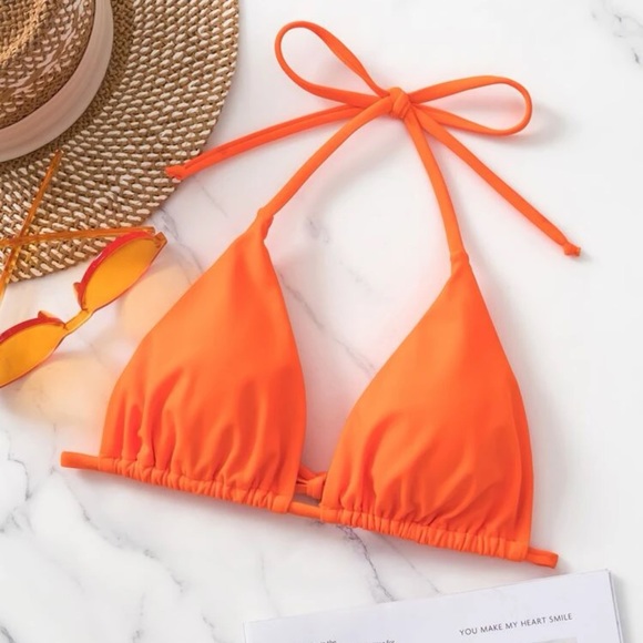 SHEIN Plain Halter Triangle Bikini Top - Picture 4 of 5